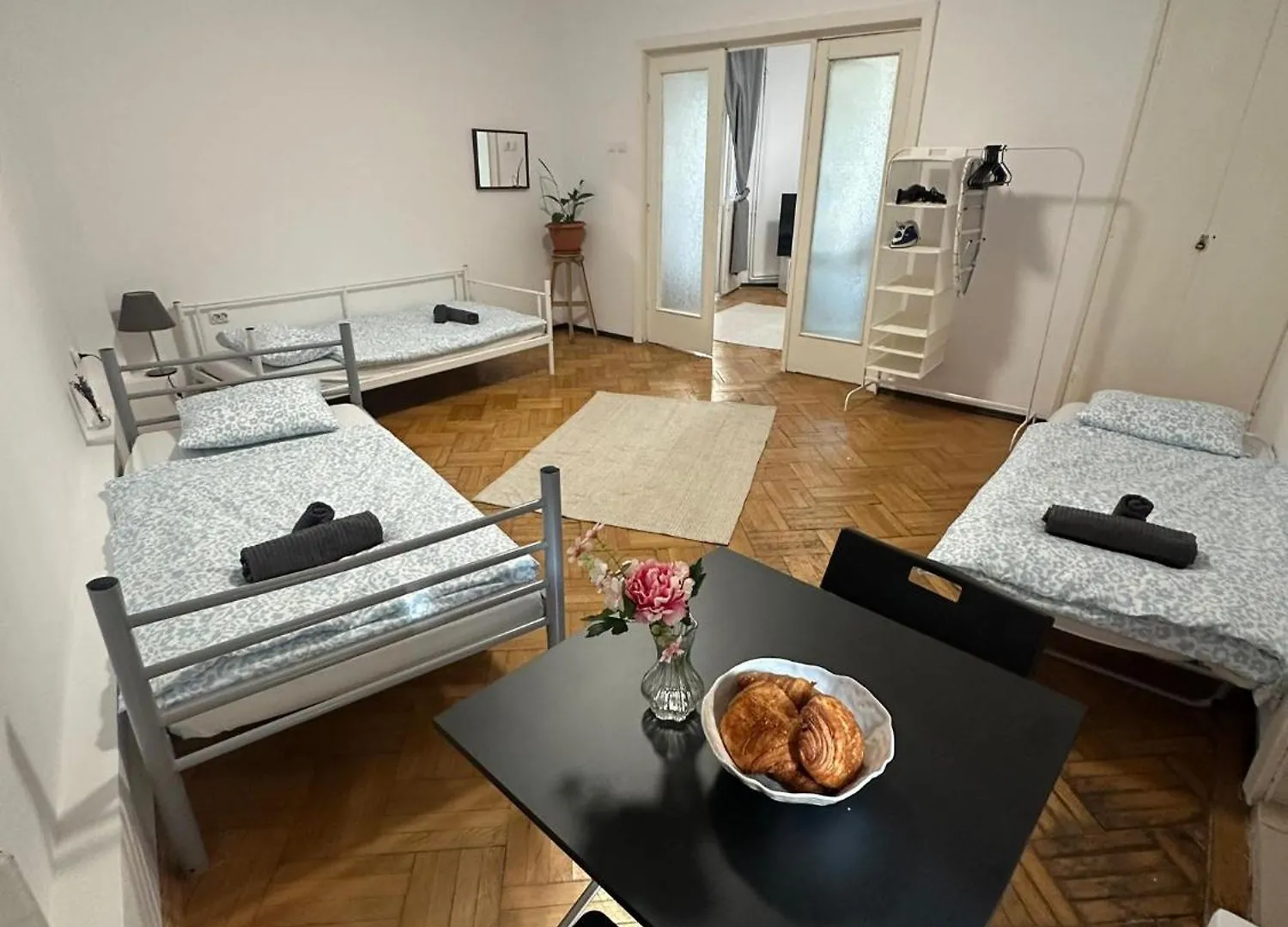 Group Apartment Βουκουρέστι