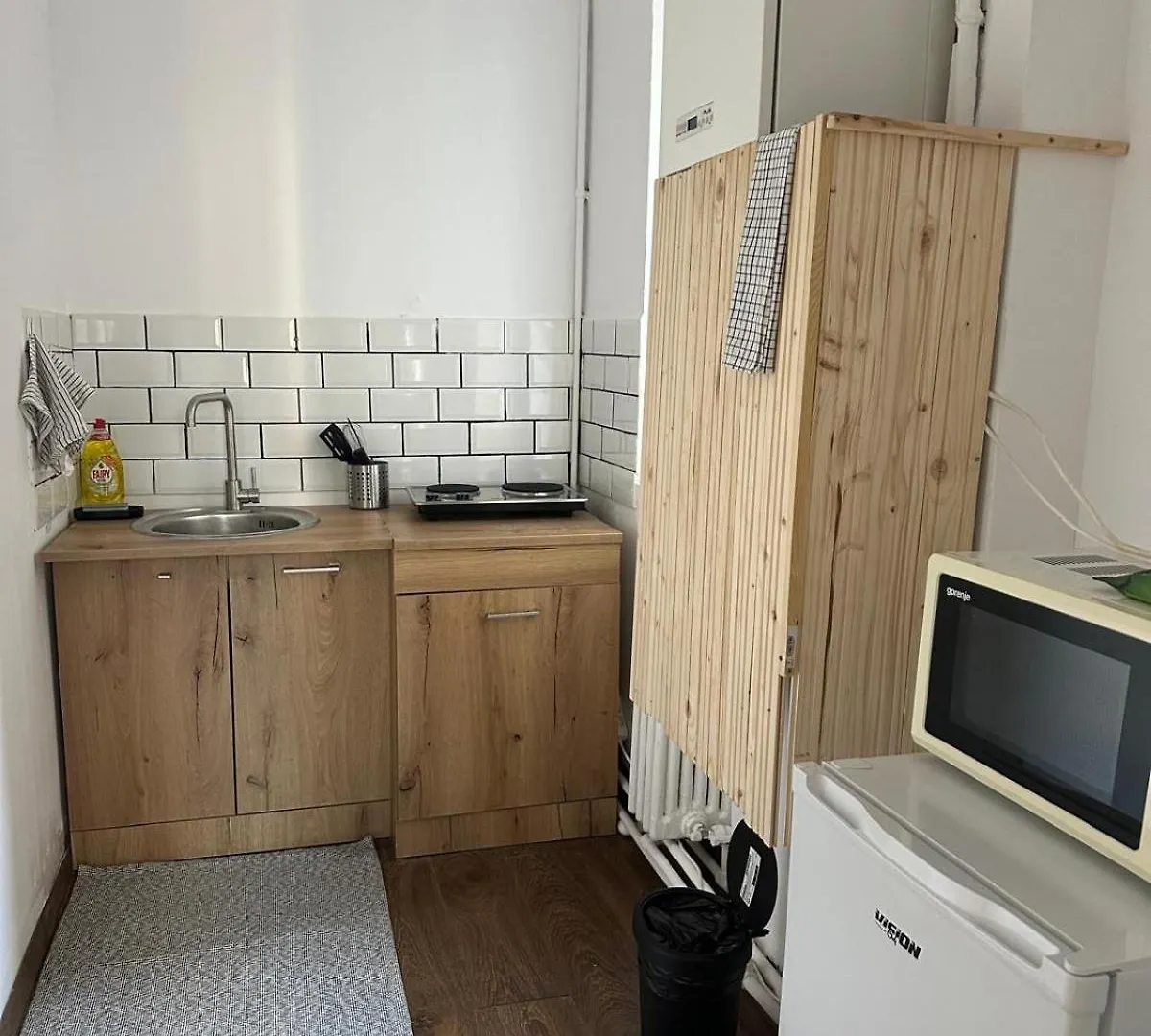 Group Apartment 부쿠레슈티 0*,